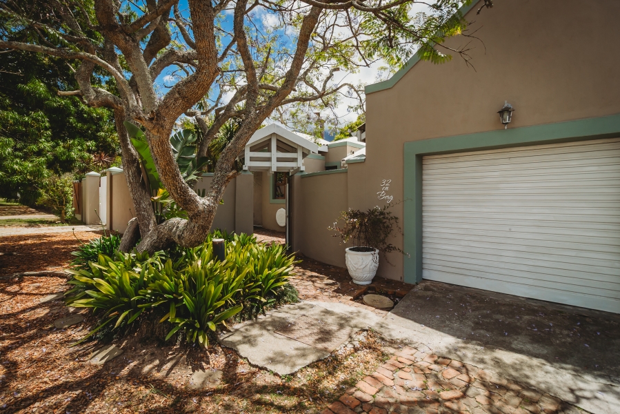 4 Bedroom Property for Sale in Fernridge Western Cape